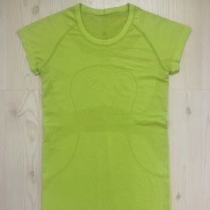 Swiftly Tech Short Sleeve Crew Lucid Lime/White 6